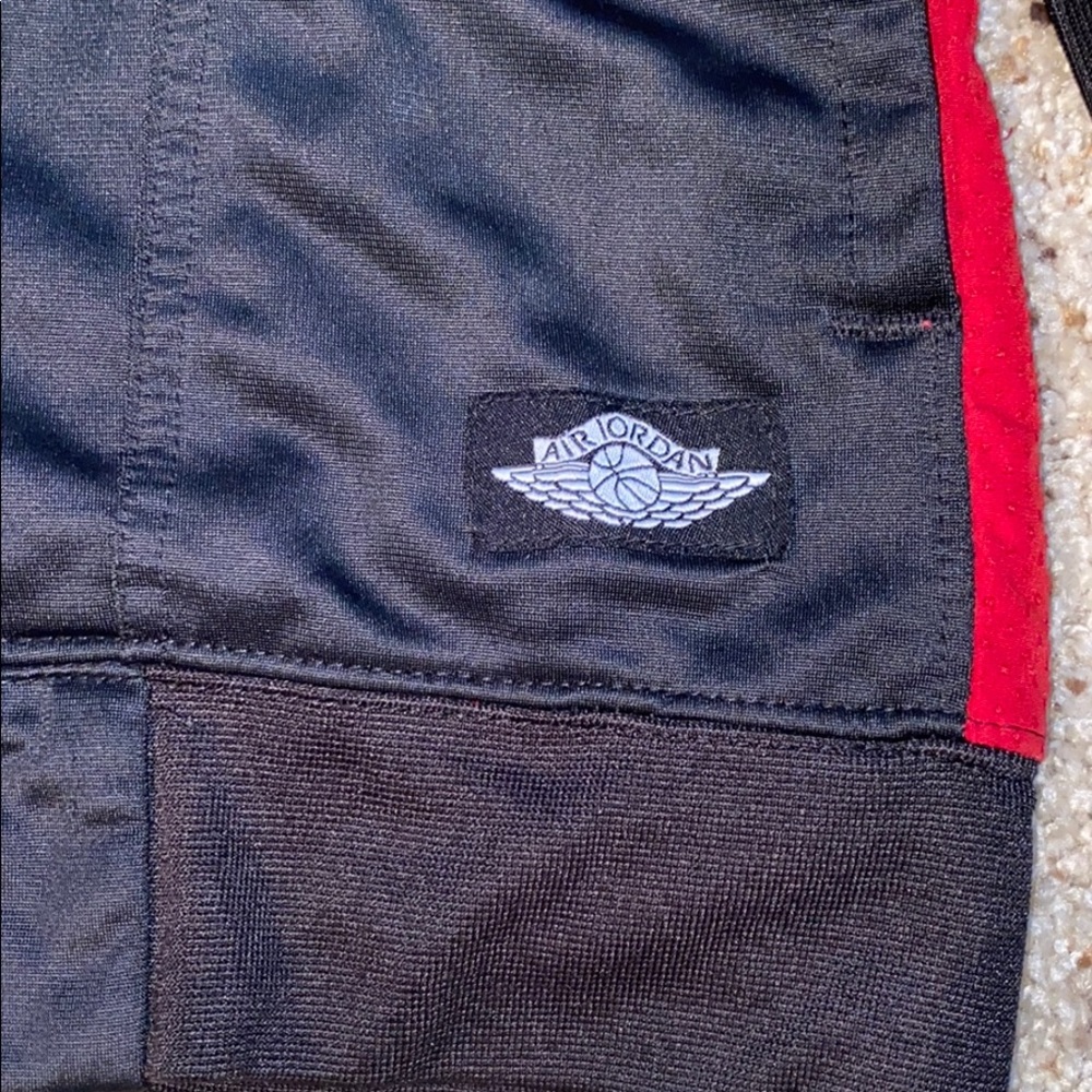 Classic Air Jordan jacket- boys S (8-10) EUC - Picture 5 of 9